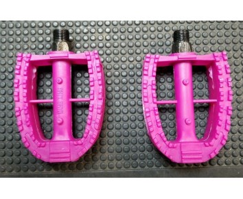 1/2 Pink Childs Pedals